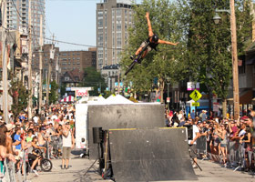 brady street 2011 bmx show